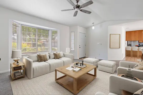 7313 Sunshire LN, Sacramento, CA 95828