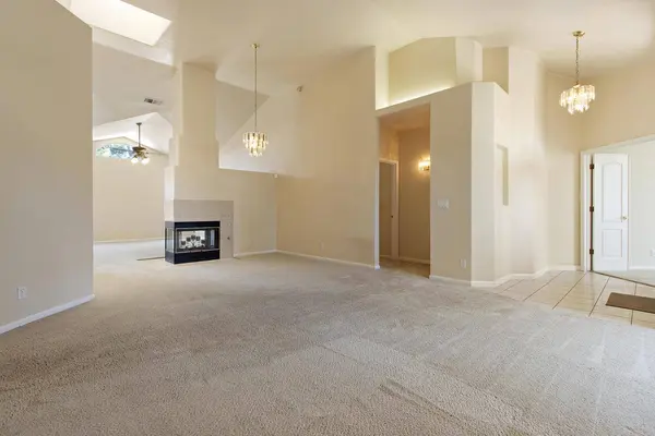 2091 Mann DR, Yuba City, CA 95993