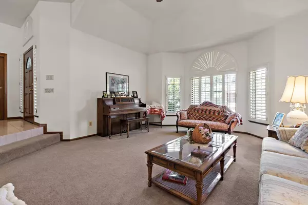 291 Audubon CIR, Sacramento, CA 95831