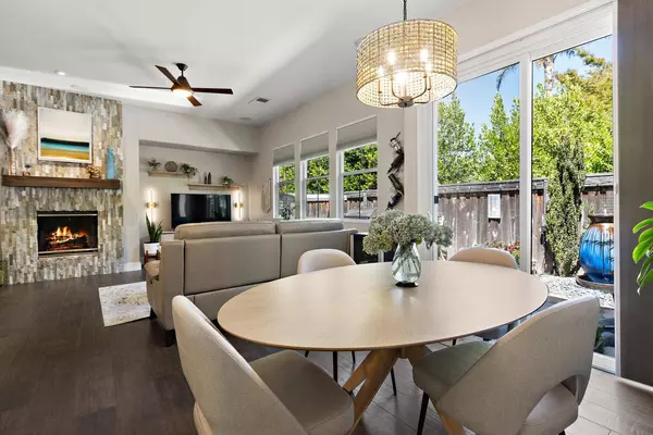 8081 Linda Isle LN, Sacramento, CA 95831