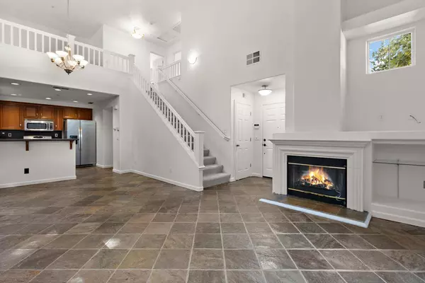 20 Paisan CT, Sacramento, CA 95831