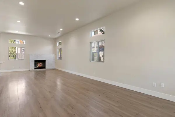 8777 Inisheer WAY, Sacramento, CA 95828