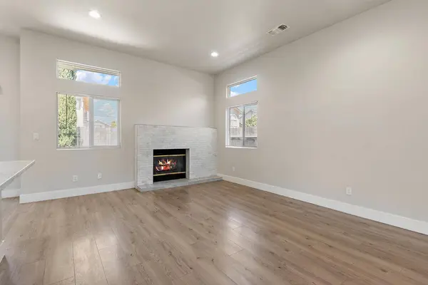 8777 Inisheer WAY, Sacramento, CA 95828