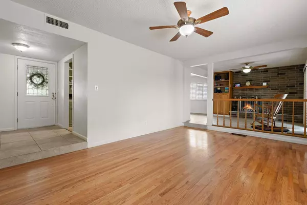 7332 Idle Wild WAY, Sacramento, CA 95831