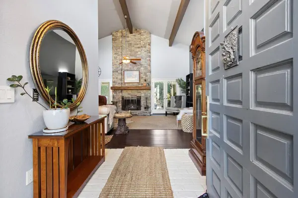 1184 Smoke River WAY, Sacramento, CA 95831