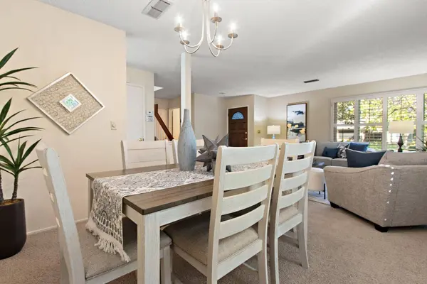 58 Rambleoak CIR, Sacramento, CA 95831