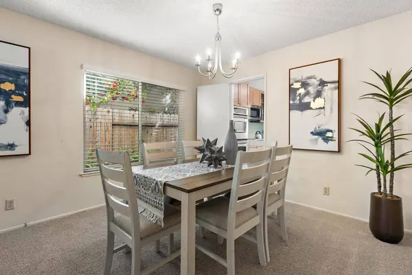 58 Rambleoak CIR, Sacramento, CA 95831