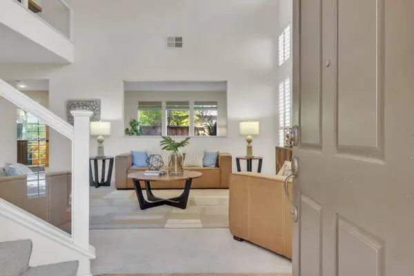 905 Glide Ferry WAY, Sacramento, CA 95831
