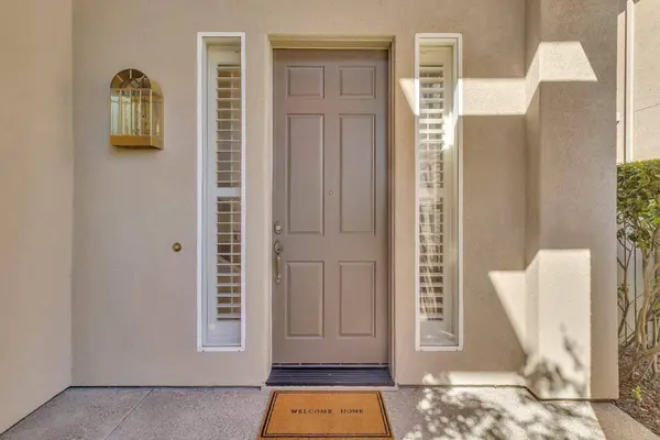 905 Glide Ferry WAY, Sacramento, CA 95831