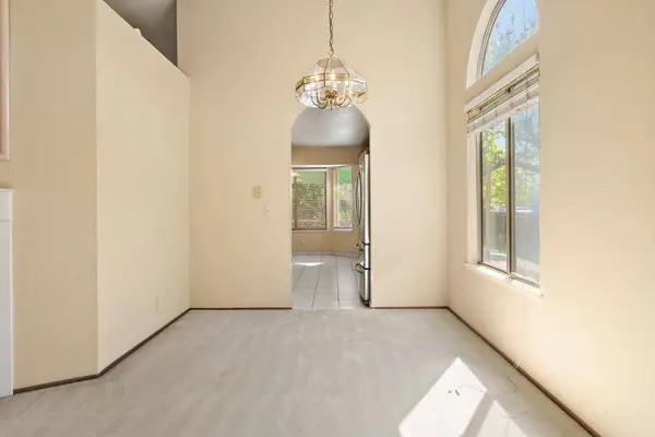 8385 Stonybeck CIR, Sacramento, CA 95828