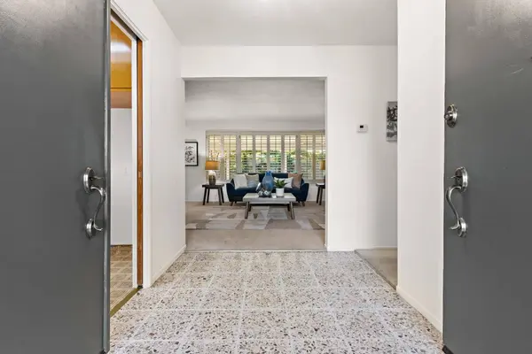 1220 Monte Vista WAY, Sacramento, CA 95831