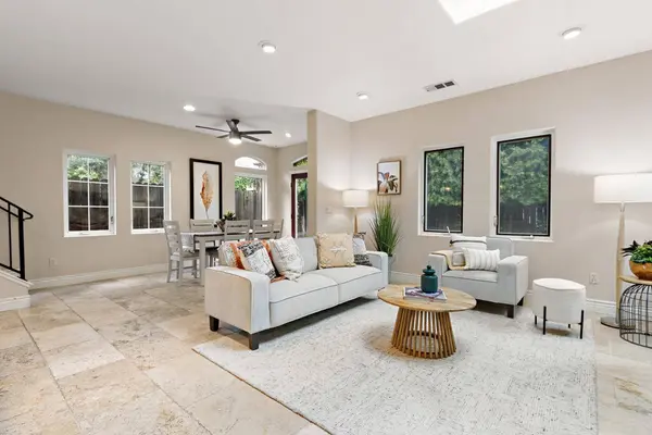 513 Uptown ALY, Sacramento, CA 95818