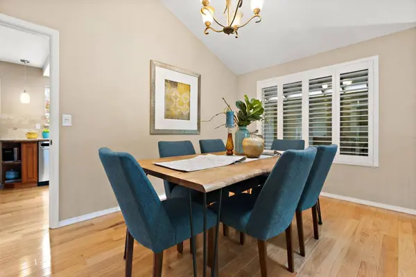 51 Angel Island CIR, Sacramento, CA 95831