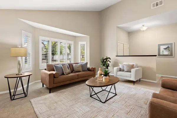 51 Angel Island CIR, Sacramento, CA 95831