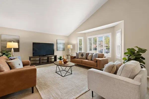 51 Angel Island CIR, Sacramento, CA 95831