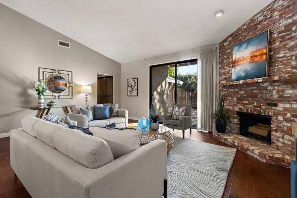7015 Gloria DR, Sacramento, CA 95831