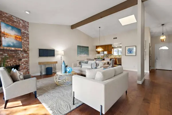 7015 Gloria DR, Sacramento, CA 95831