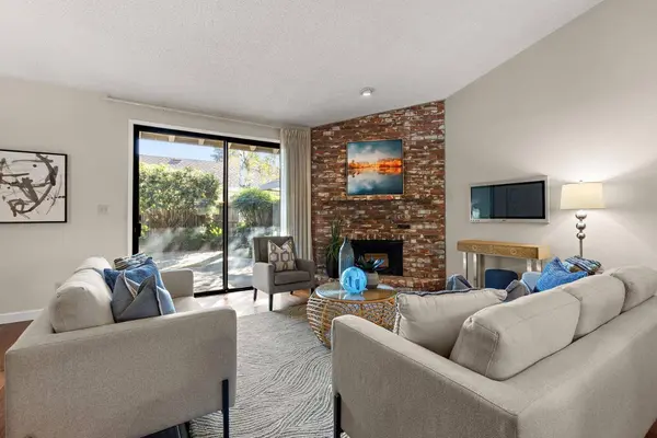 7015 Gloria DR, Sacramento, CA 95831