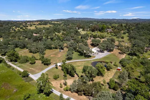 4712 Howe LN, Auburn, CA 95602