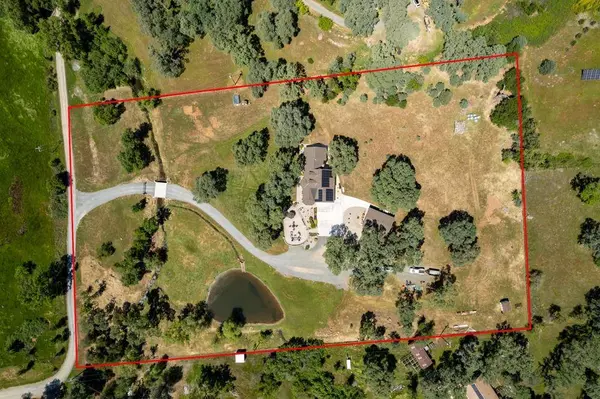 4712 Howe LN, Auburn, CA 95602