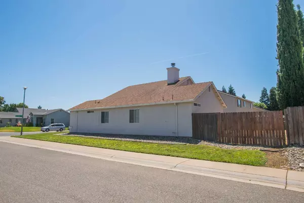 1172 Park Valley WAY, Galt, CA 95632