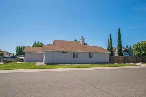 1172 Park Valley WAY, Galt, CA 95632