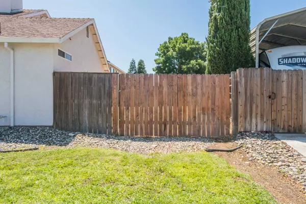 1172 Park Valley WAY, Galt, CA 95632