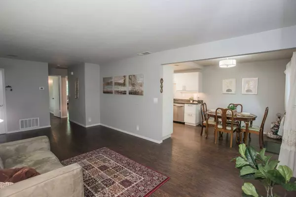 5802 Shadow Creek DR #1, Sacramento, CA 95841