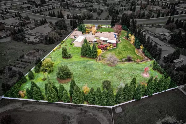 9340 Crossrail DR, Wilton, CA 95693