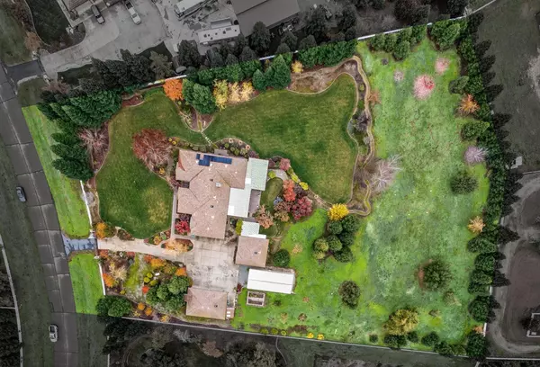 9340 Crossrail DR, Wilton, CA 95693