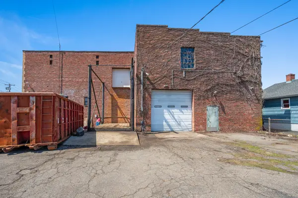 2400 Barnum Ave, Stratford, CT 06615-5523