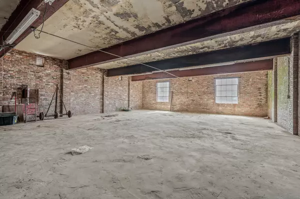 Stratford, CT 06615-5523,2400 Barnum Ave