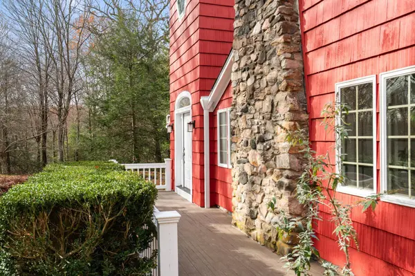 381 West Mountain Road, Ridgefield, CT 06877