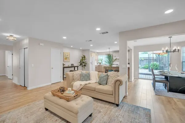 5816 Mount Evans CT, Sacramento, CA 95842