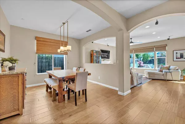 324 Alsace CT, Roseville, CA 95747