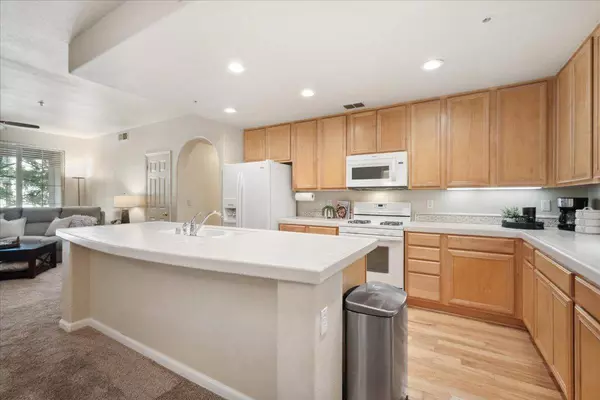 6571 Hearthstone CIR #1321, Rocklin, CA 95677