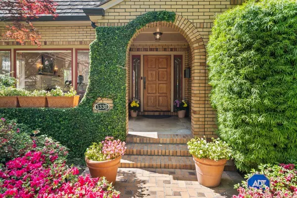 1330 45th ST, Sacramento, CA 95819