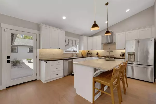 1320 55th ST, Sacramento, CA 95819