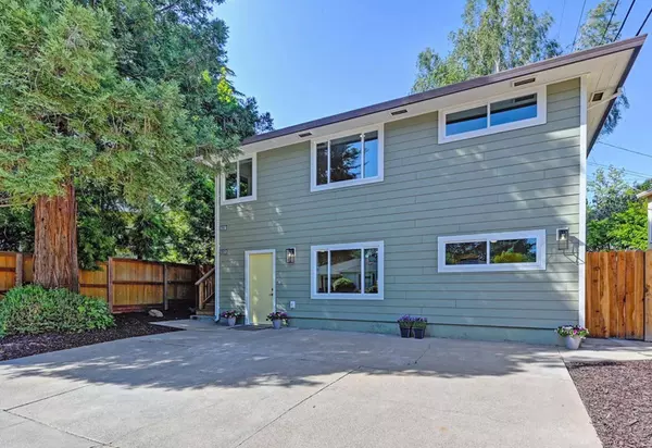 3907 D ST, Sacramento, CA 95819