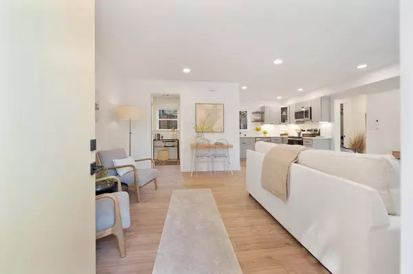 3907 D ST, Sacramento, CA 95819