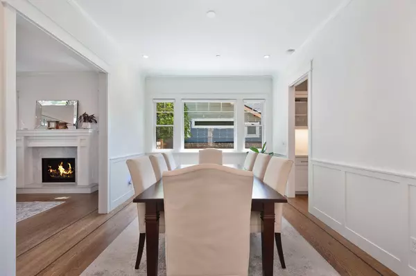 1300 35th ST, Sacramento, CA 95816