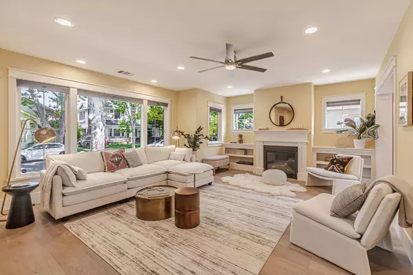 841 43rd ST, Sacramento, CA 95819