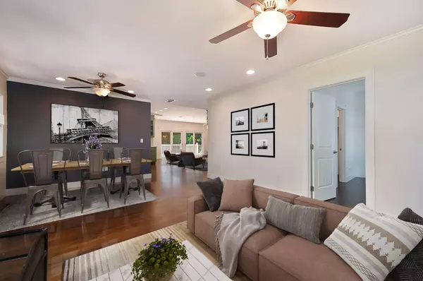 1109 39th ST #B, Sacramento, CA 95816