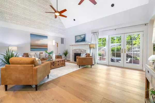 4247 Folsom BLVD, Sacramento, CA 95819