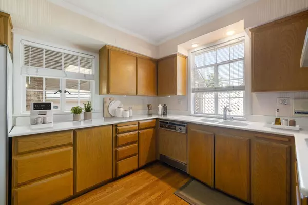 1216 46th ST, Sacramento, CA 95819