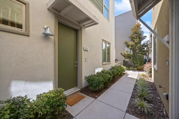 280 Log Pond LN, Sacramento, CA 95818