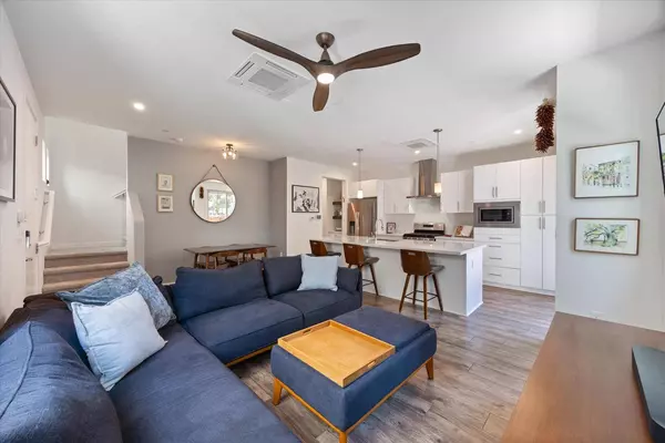 280 Log Pond LN, Sacramento, CA 95818