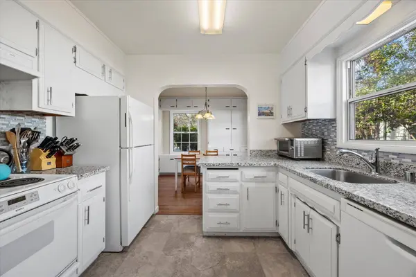 1231 Rodeo WAY, Sacramento, CA 95819