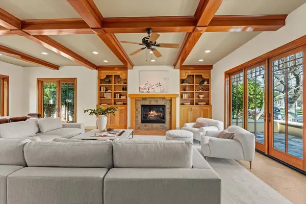 1422 40th ST, Sacramento, CA 95819