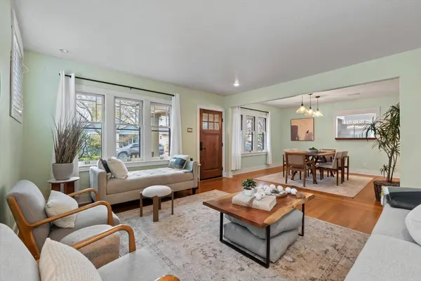 1041 Santa Barbara CT, Sacramento, CA 95816